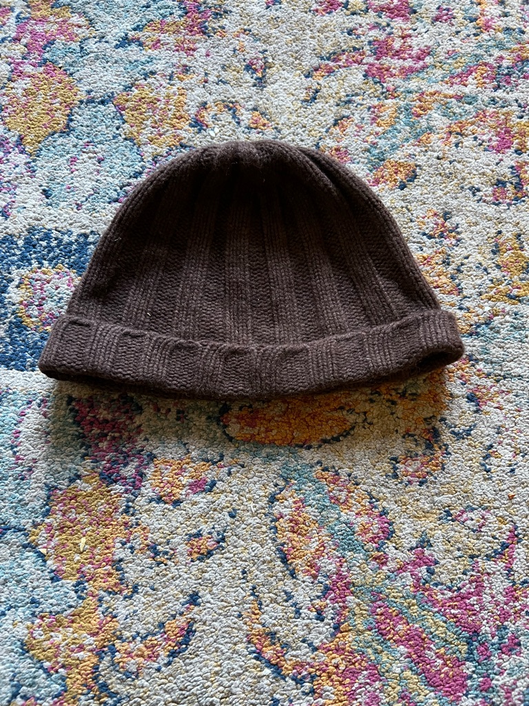 Boggi Milano 100% Cashmere- Classic Ribbed Knit Beanie - Chocolate Brown